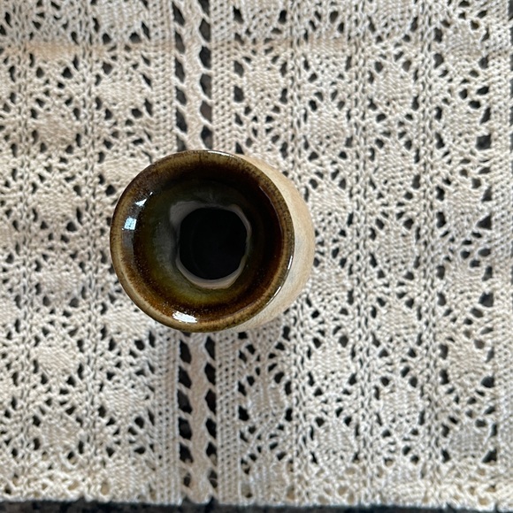 Handcrafted Ceramic Vase with Gradient Colors 🌺 - Picture 2 of 5